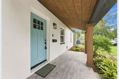 240 42nd Avenue NE, Saint Petersburg, FL 33703 - Photo 2