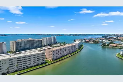 6025 Shore Boulevard S #111, Gulfport, FL 33707 - Photo 36