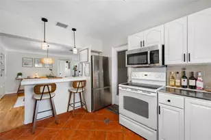 6219 Hampton Dr N, Saint Petersburg, FL 33710 - Photo 12