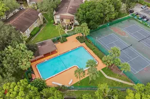 14315 Hanging Moss Cir, Tampa, FL 33613 - Photo 22
