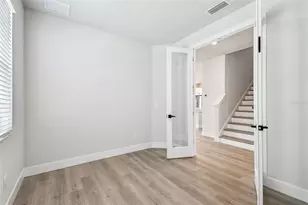 811 W Orient St, Tampa, FL 33603 - Photo 14