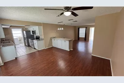 2695 58th Terrace S, Saint Petersburg, FL 33712 - Photo 8