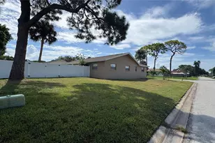 2695 58th Terrace S, Saint Petersburg, FL 33712 - Photo 4