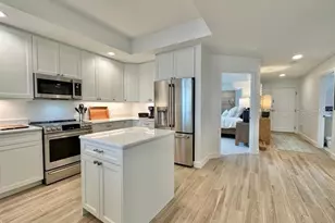 125 Island Way, Clearwater, FL 33767 - Photo 10