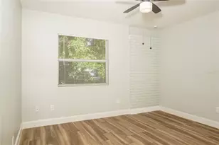 3816 Melgert Ln, Sarasota, FL 34235 - Photo 8