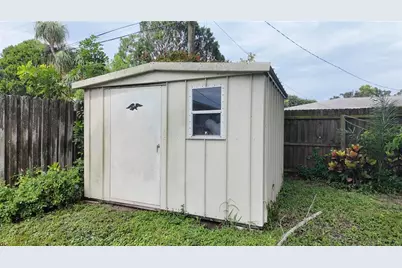 7485 17th Street N, Saint Petersburg, FL 33702 - Photo 30