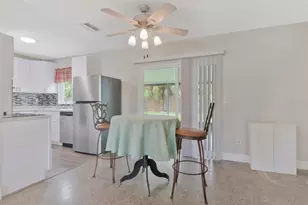 7713 W Powhatan Ave, Tampa, FL 33615 - Photo 8