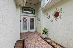 1102 Vinetree Dr, Brandon, FL 33510 - Photo 6