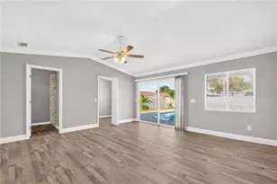 13900 89th Ave, Seminole, FL 33776 - Photo 18