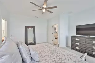 823 Seminole Sky Dr, Ruskin, FL 33570 - Photo 20