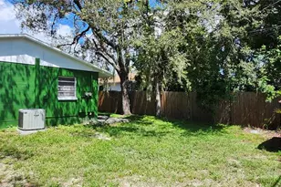 2254 19th Ave SW, Largo, FL 33774 - Photo 4