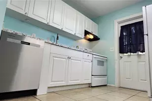 2254 19th Ave SW, Largo, FL 33774 - Photo 10