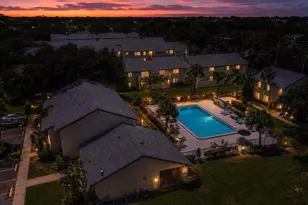 4215 E Bay Dr, Clearwater, FL 33764 - Photo 2