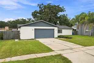 4313 Foxglen Ln, Tampa, FL 33624 - Photo 2