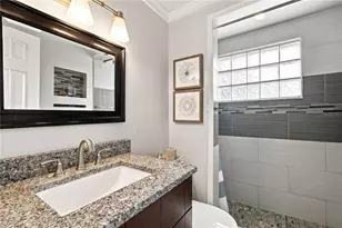 9020 Auburn Way, Tampa, FL 33615 - Photo 18