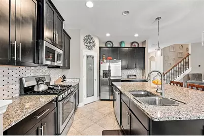 11156 Spring Point Circle, Riverview, FL 33579 - Photo 8