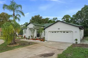 3239 Glenwood Cir, Holiday, FL 34691 - Photo 4