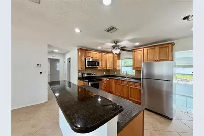 5560 14th Avenue N, Saint Petersburg, FL 33710 - Photo 4