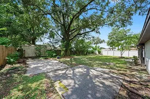1913 Cedarbrooke Dr, Lutz, FL 33549 - Photo 6
