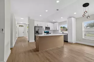 7737 Marbella Crk Ave, Tampa, FL 33615 - Photo 8