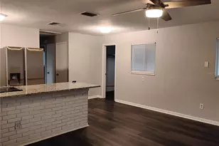 5211 7th Ave N, Saint Petersburg, FL 33710 - Photo 4