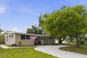 10923 109th Way, Seminole, FL 33778 - Photo 4