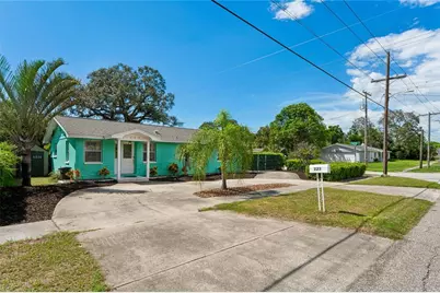223 N Walton Avenue, Tarpon Springs, FL 34689 - Photo 20