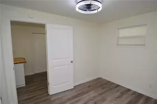 10934 N Blvd, Tampa, FL 33612 - Photo 20
