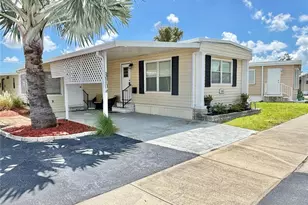 310 Mt Piney Ave NE, Saint Petersburg, FL 33702 - Photo 2