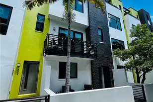 919 Arlington Ave N, Saint Petersburg, FL 33705 - Photo 1