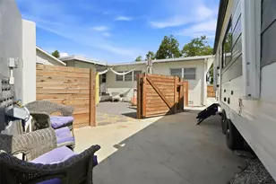 560 62nd Ave S, Saint Petersburg, FL 33705 - Photo 42