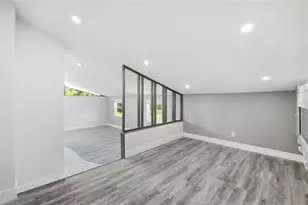 7210 Valrie Ln, Riverview, FL 33569 - Photo 12