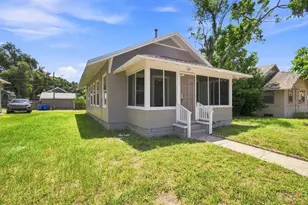 1140 10th Ave S, Saint Petersburg, FL 33705 - Photo 1