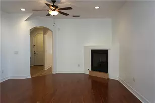 316 34th Ave N, Saint Petersburg, FL 33704 - Photo 6