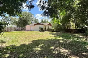 3910 E Ellicott St, Tampa, FL 33610 - Photo 16