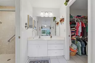 2418 Oxford Down Ct, Sun City Center, FL 33573 - Photo 28