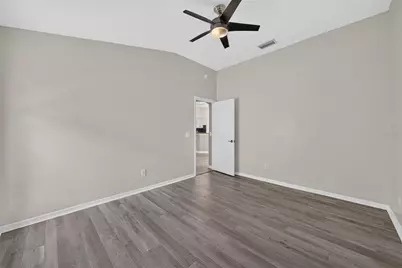 708 Erik Lake Road, Brandon, FL 33510 - Photo 28