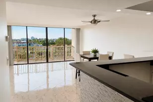 500 Treasure Island Causeway, Treasure Island, FL 33706 - Photo 4