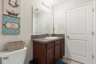 2979 Moulden Hollow Dr, Zephyrhills, FL 33540 - Photo 28