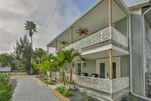 134 86th Terrace, Treasure Island, FL 33706 - Photo 2