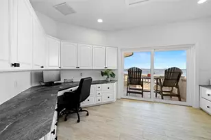101 9th St E, Tierra Verde, FL 33715 - Photo 56