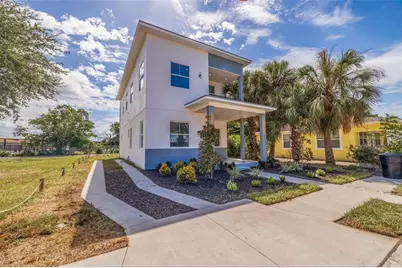 802 18th Street S, Saint Petersburg, FL 33712 - Photo 2