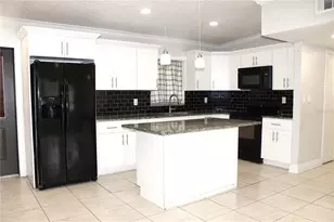 3201 River Grove Dr, Tampa, FL 33610 - Photo 28