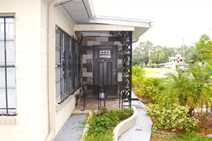 3201 River Grove Dr, Tampa, FL 33610 - Photo 2