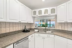 1310 Gulf Blvd, Clearwater Beach, FL 33767 - Photo 16