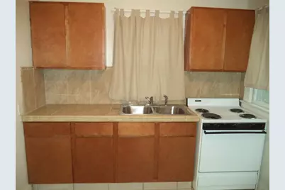 750 7th Avenue N, Saint Petersburg, FL 33701 - Photo 4