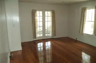 750 7th Ave N, Saint Petersburg, FL 33701 - Photo 2