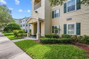 18525 Bridle Club Dr, Tampa, FL 33647 - Photo 32