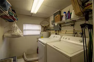 608 Pent St, Tarpon Springs, FL 34689 - Photo 20