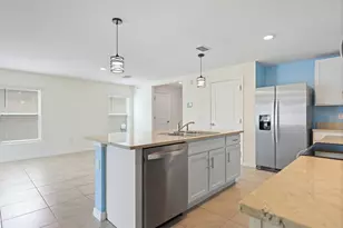 16555 Mosaic Oar Dr, Wimauma, FL 33598 - Photo 8